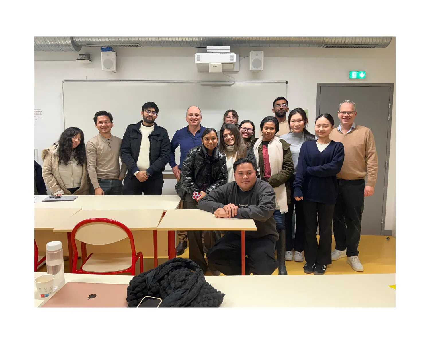 Final classroom group photo with CNAM MIM classmates